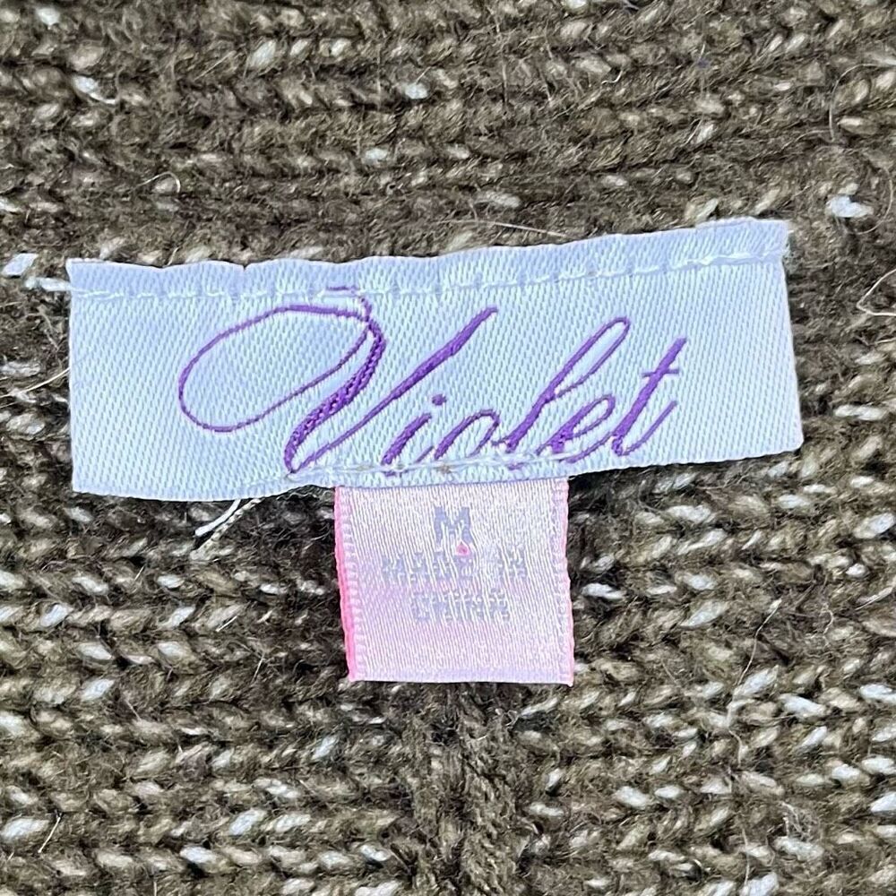 Violet Short Sleeve V-neck Green Sweater Medium - Picture 9 of 11
